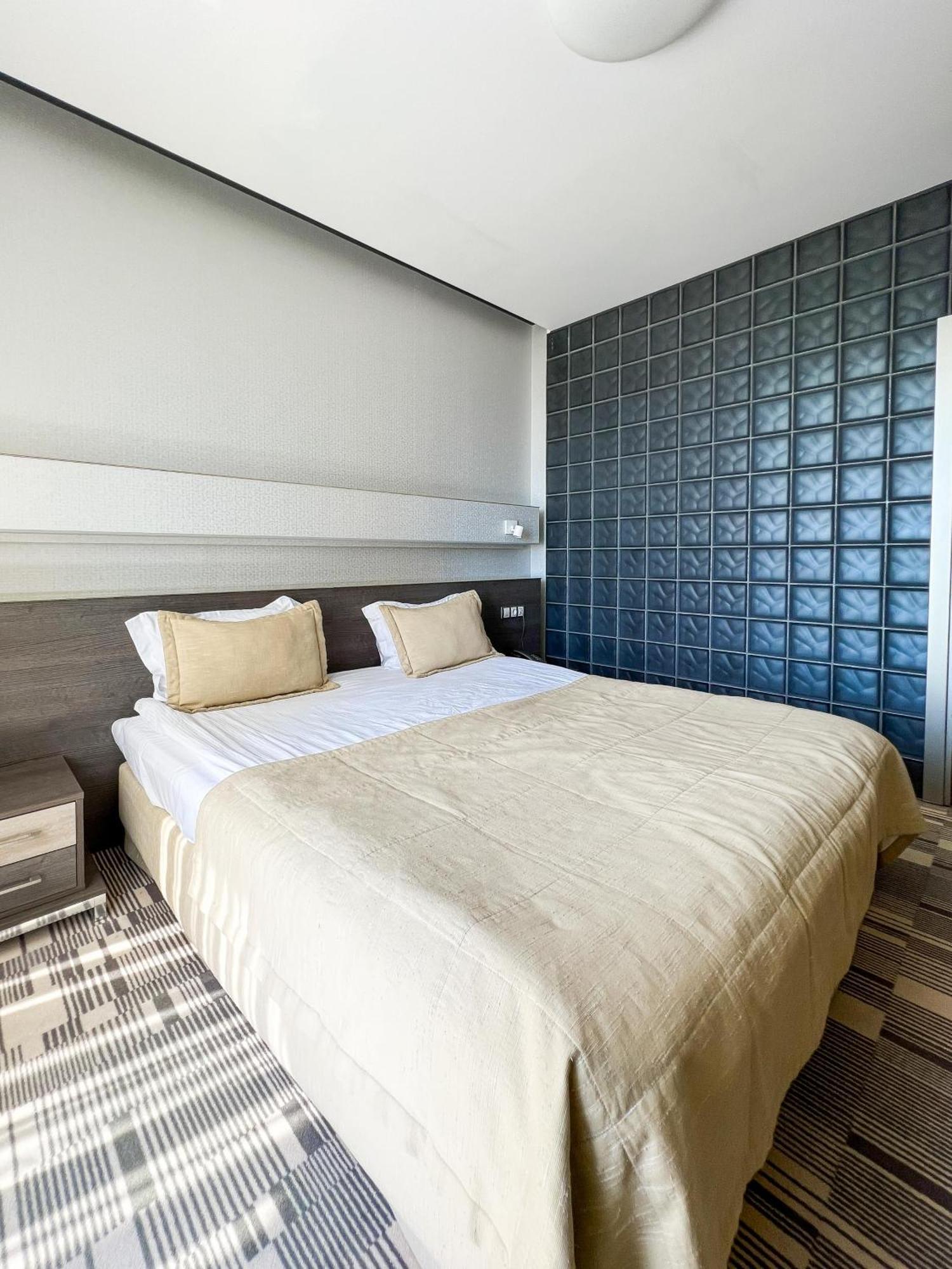 12Th Floor Apartments Odessa Exterior foto